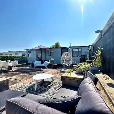 Campsite Luxe Caravan Aan Zee *